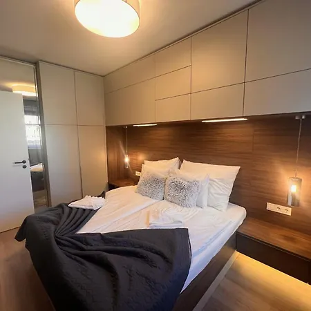 Karzo Property Lk 202
